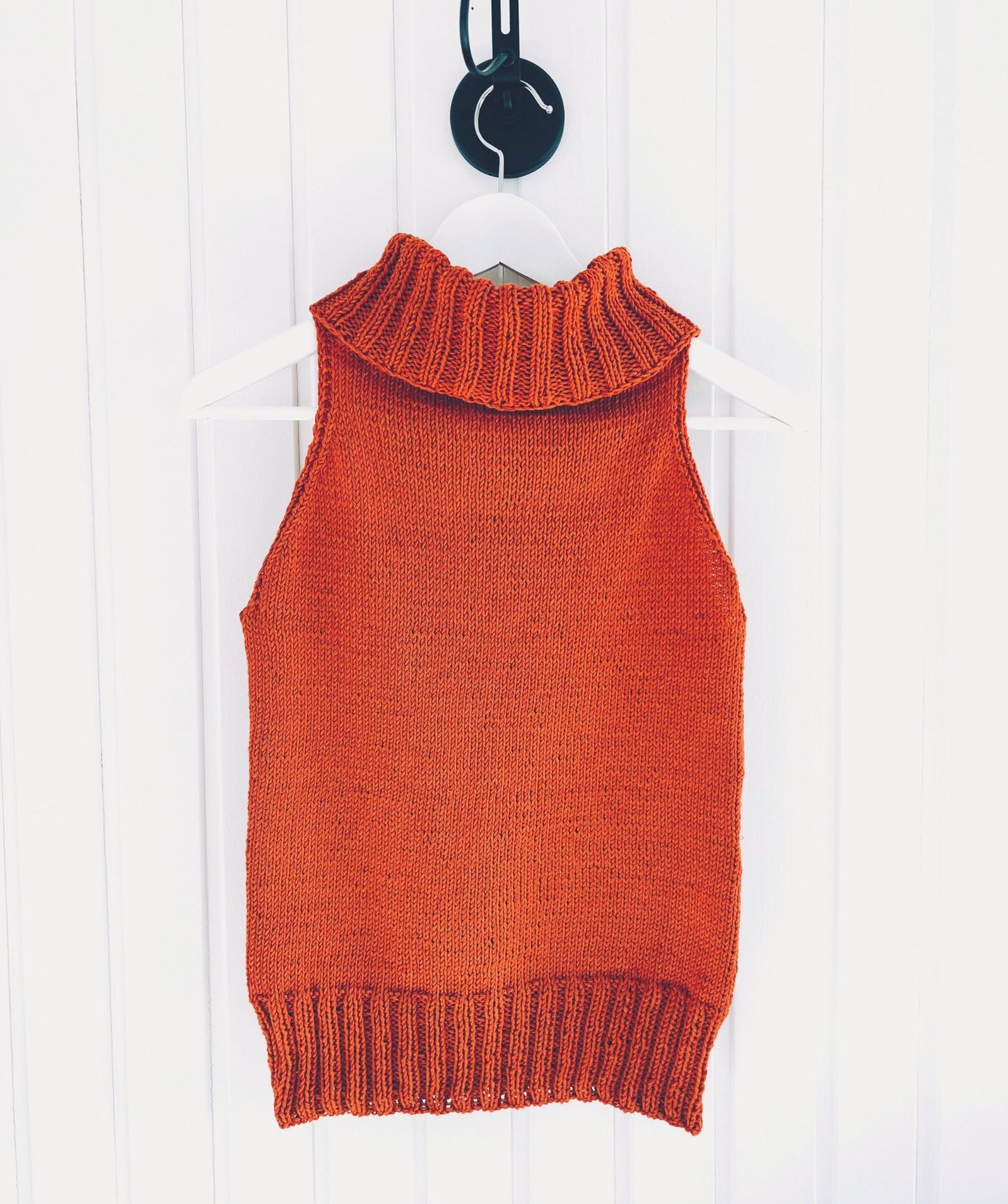 Sleeveless Turtleneck Tank Top Knitting Pattern