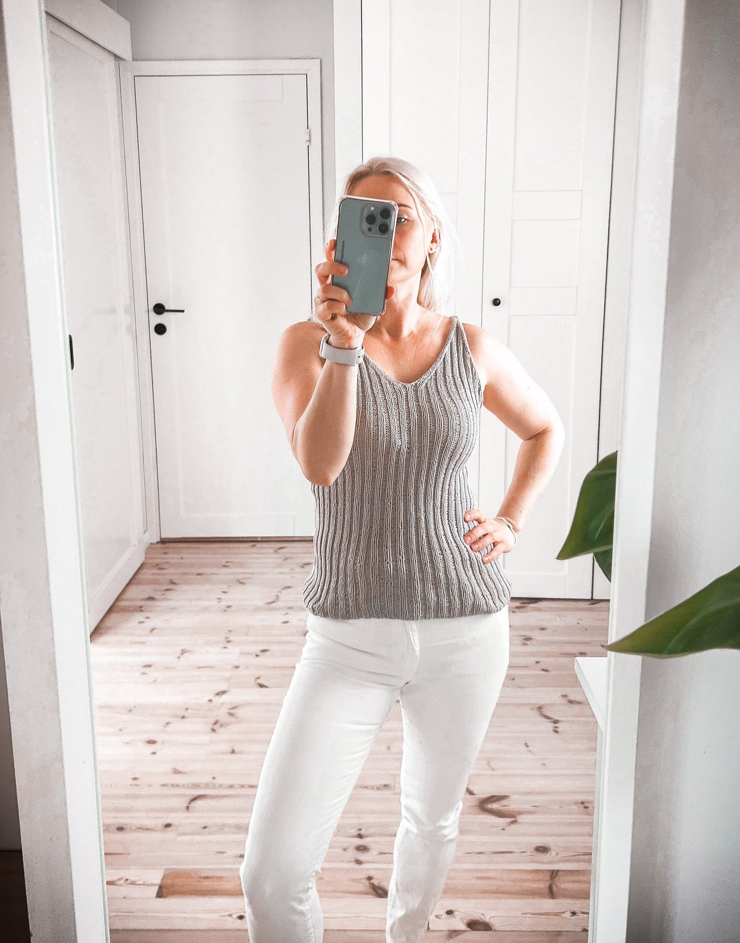 Summer Ribbed Vneck Tank Top Knitting Pattern